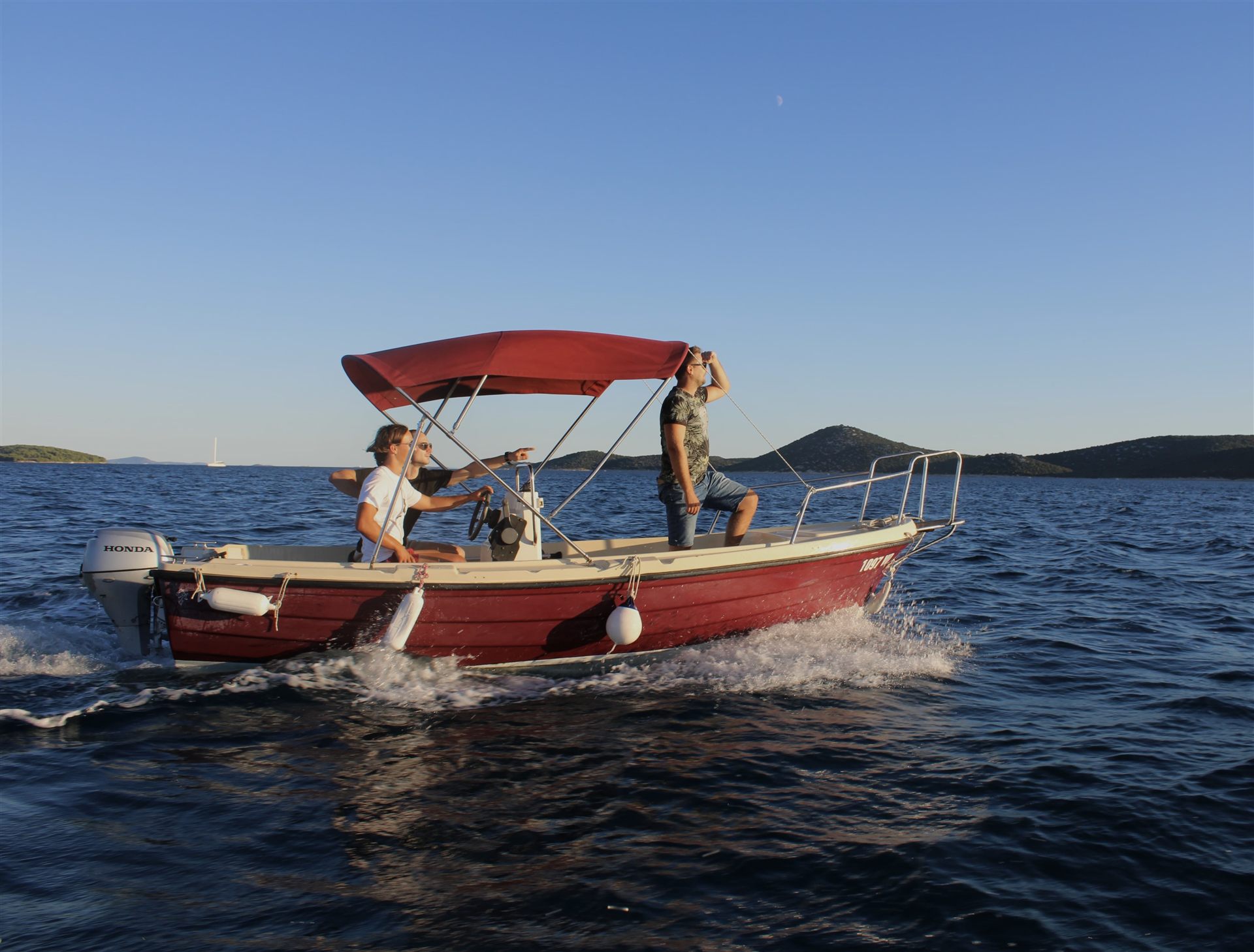 VEN 20hp boat for rent in Vodice – most popular, ideal for groups and families